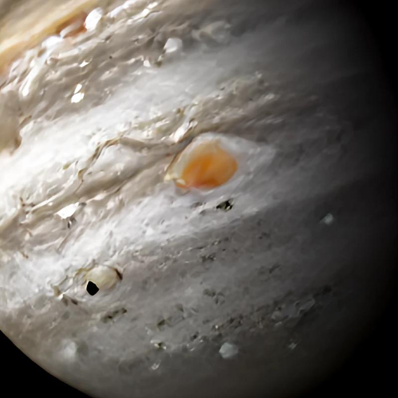 První lidé na Jupiteru! Tajemná firma už roky posílá lidi na Jupiter. - foto 1